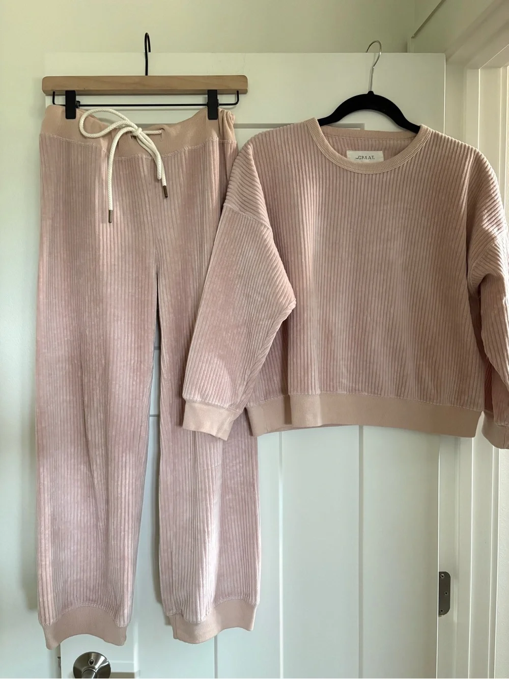 THE GREAT. Heirloom Pink Corduroy Velour Sweat Set pants size 0/ top size 1